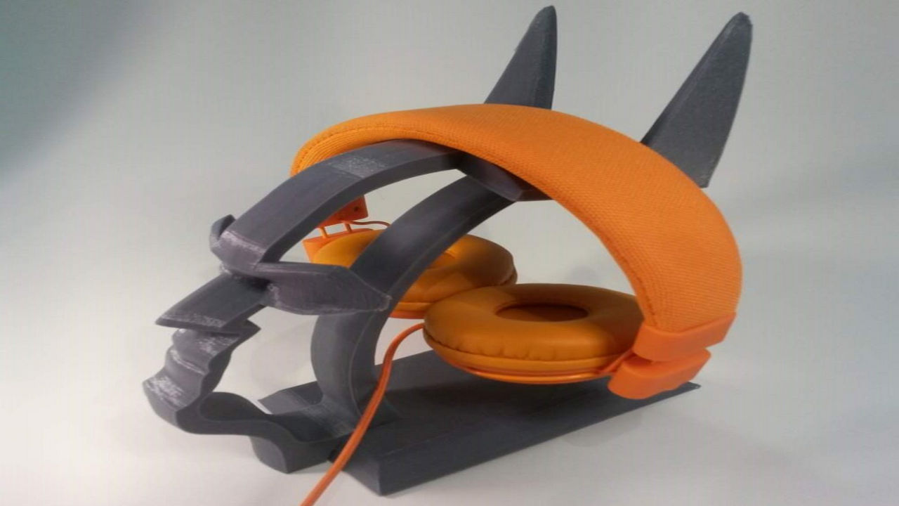3D Printed Headphone Stands Featured Image