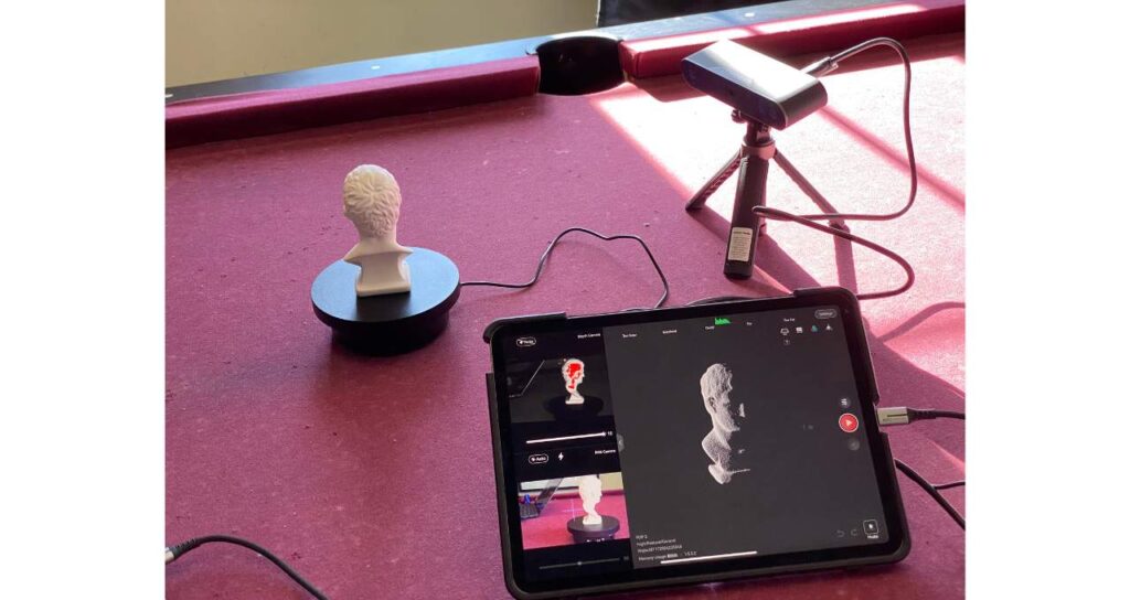 Revopoint_POP_3_Scanner_ Assembly_&_Setup_03