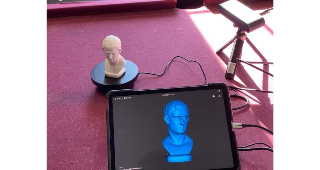 Revopoint_POP_3_Scanner_Test_Cases_Human_Bust_02